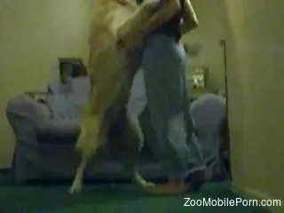 Sexy amateur woman shares intimate moments with the dog