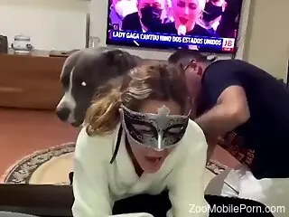 Masked chick experiences unforgettable zoo sex